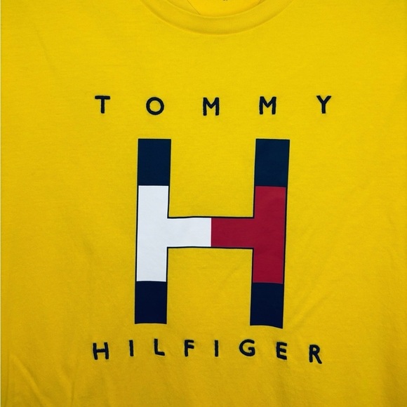 Tommy Hilfiger Yellow Men's H Logo T-Shirt, Size L - Picture 4 of 9